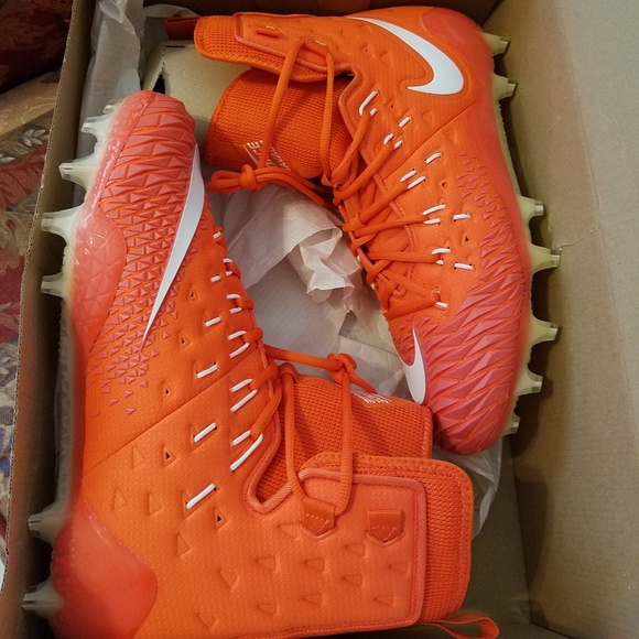 MEN'S NIKE ZOOM FORCE SAVAGE ELITE TD